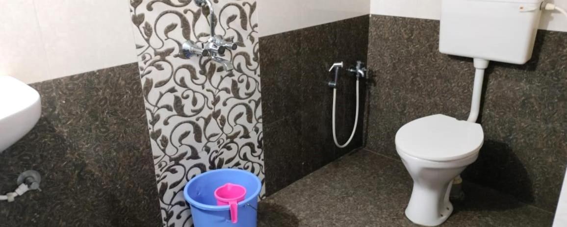 Hotel Explorer Calangute Luaran gambar